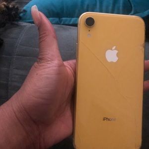 iPhone XR yellow